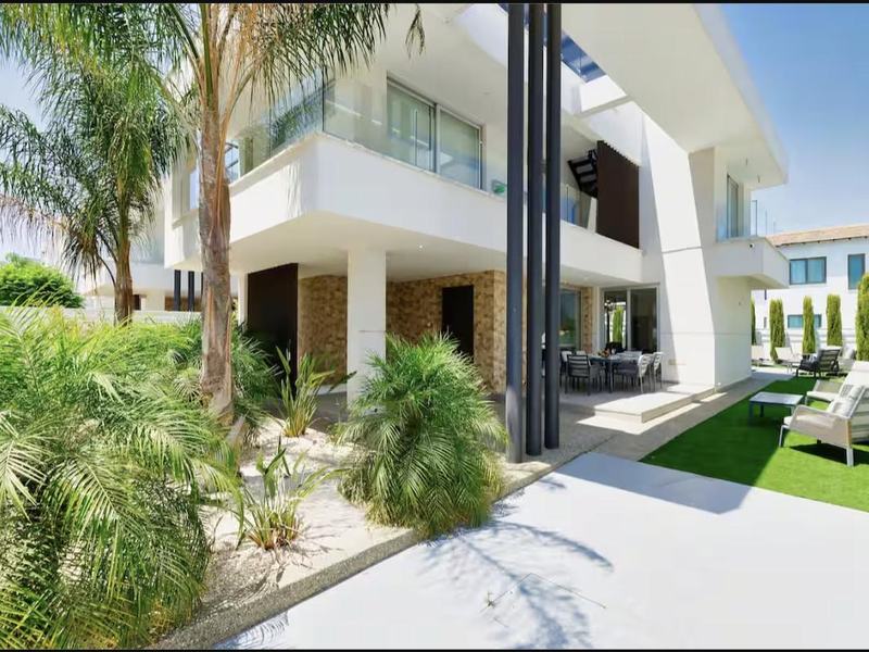 Serene Villa Retreat in Protaras